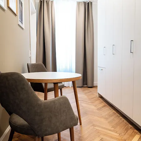 Twenty Five - Work & Life Apartman